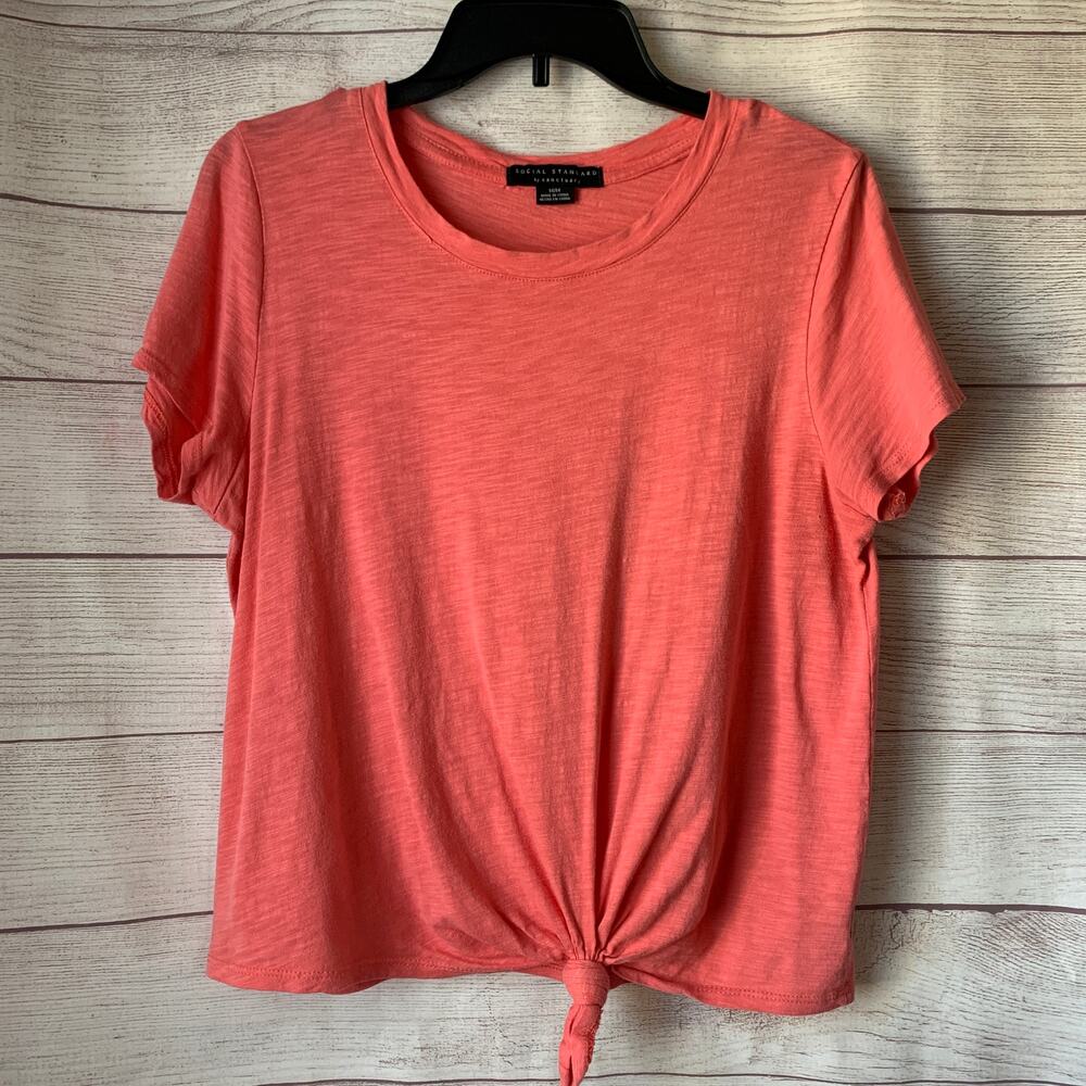 Social Standard by Sanctuary Coral Shirt Front Tie Knot Size Medium